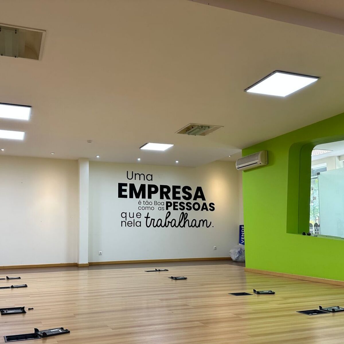 Decoração de lojas e montras